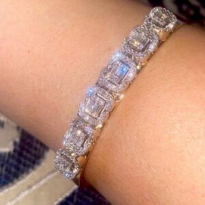 Dimond Bracelet Cuff bracelet super stylish earth Dimond natural yellow gold 14K